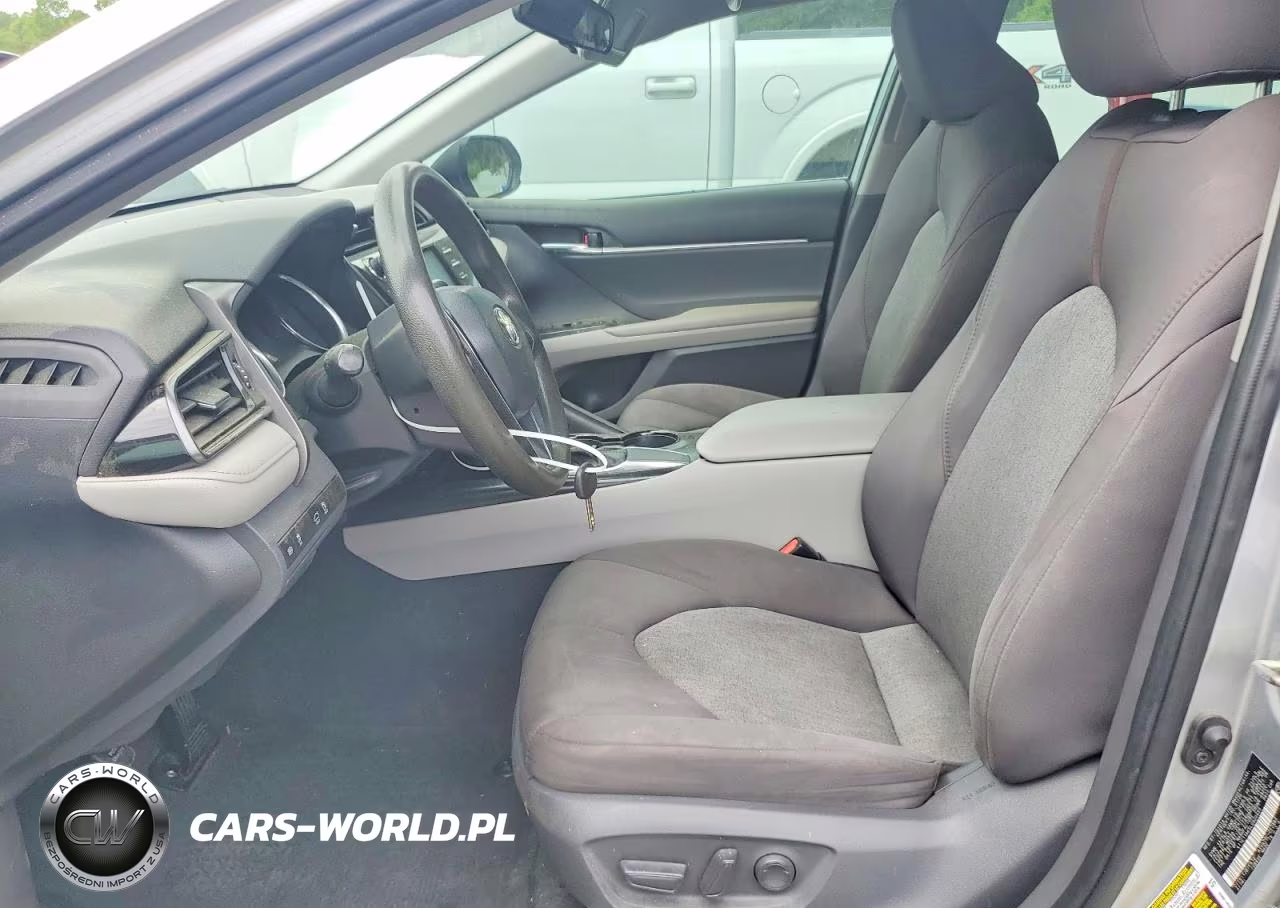 2020 Toyota Camry Le VIN:4T1C11AK5LU920859 - 7