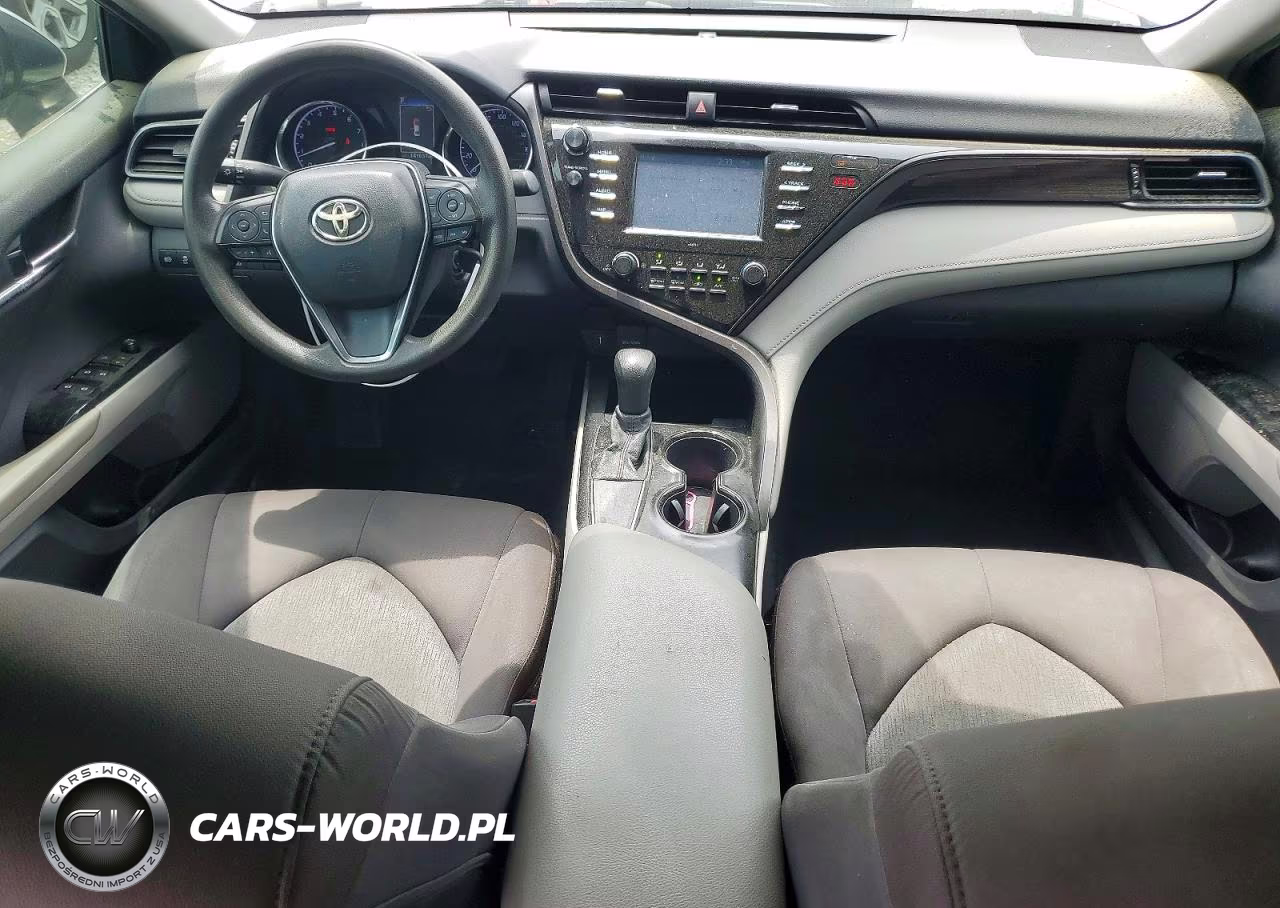 2020 Toyota Camry Le VIN:4T1C11AK5LU920859 - 8