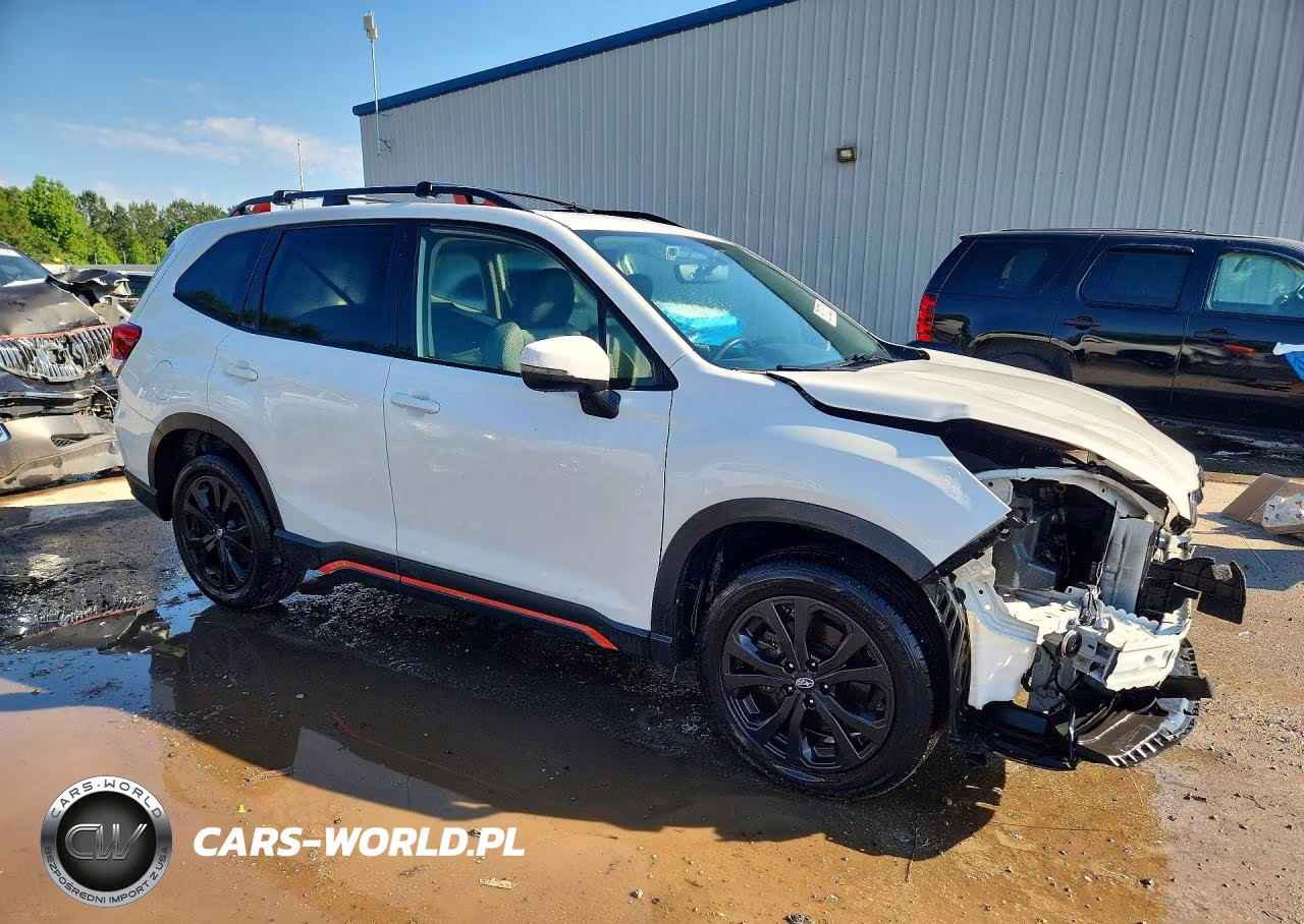 2020 Subaru Forester Sport VIN:JF2SKARC8LH484450 - 4