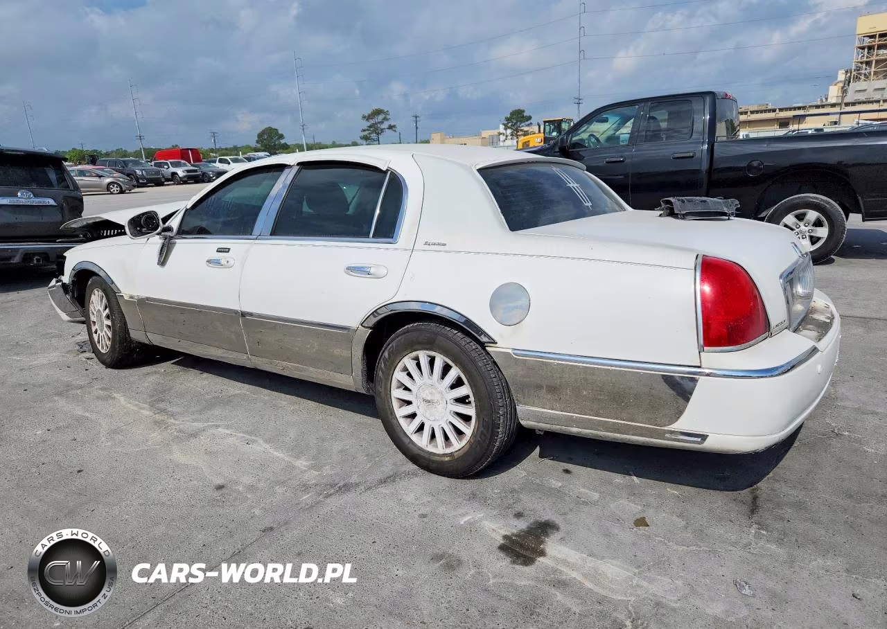 2004 Lincoln Town Car Executive VIN:1LNHM81W84Y624320 - 2