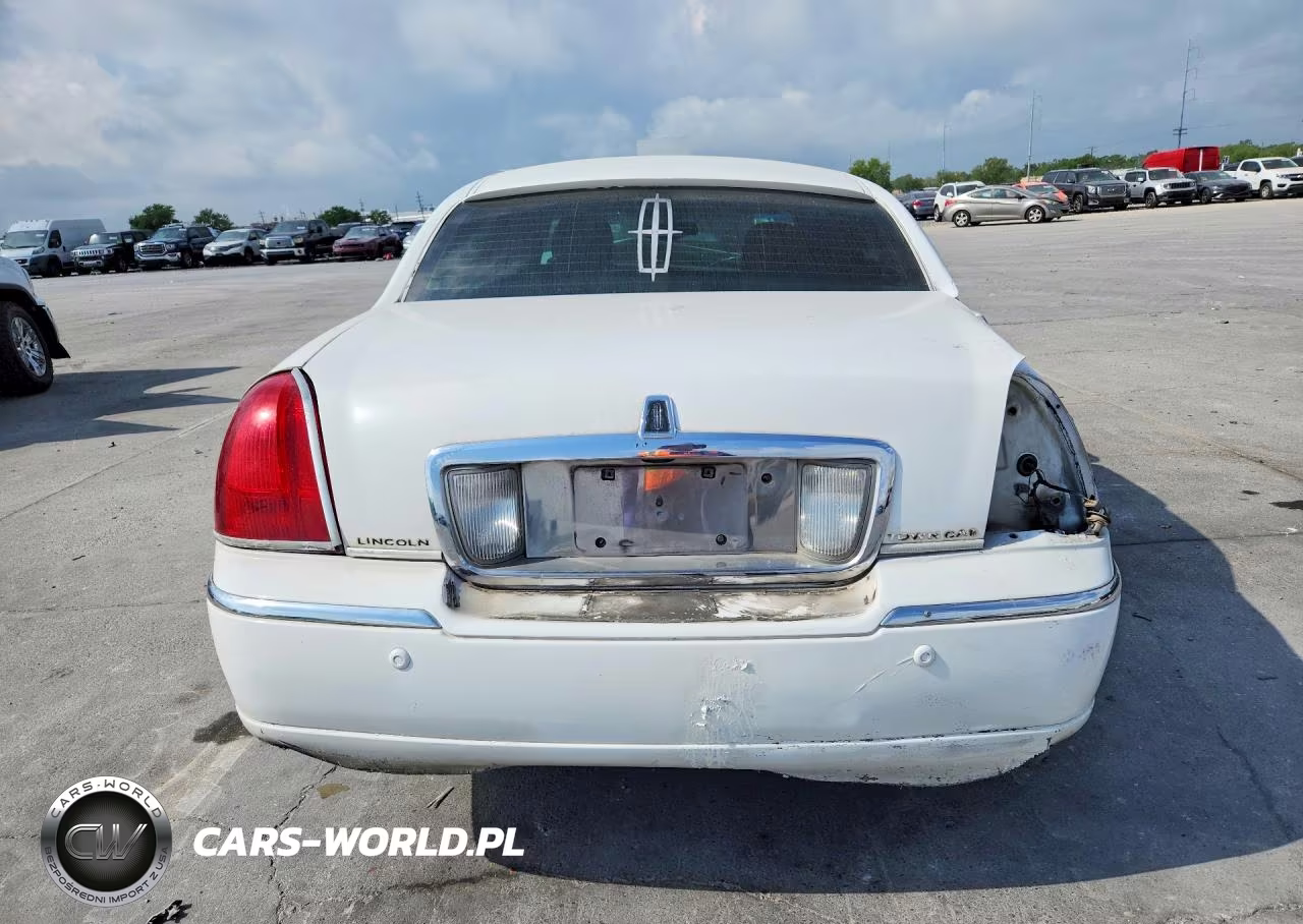 2004 Lincoln Town Car Executive VIN:1LNHM81W84Y624320 - 6