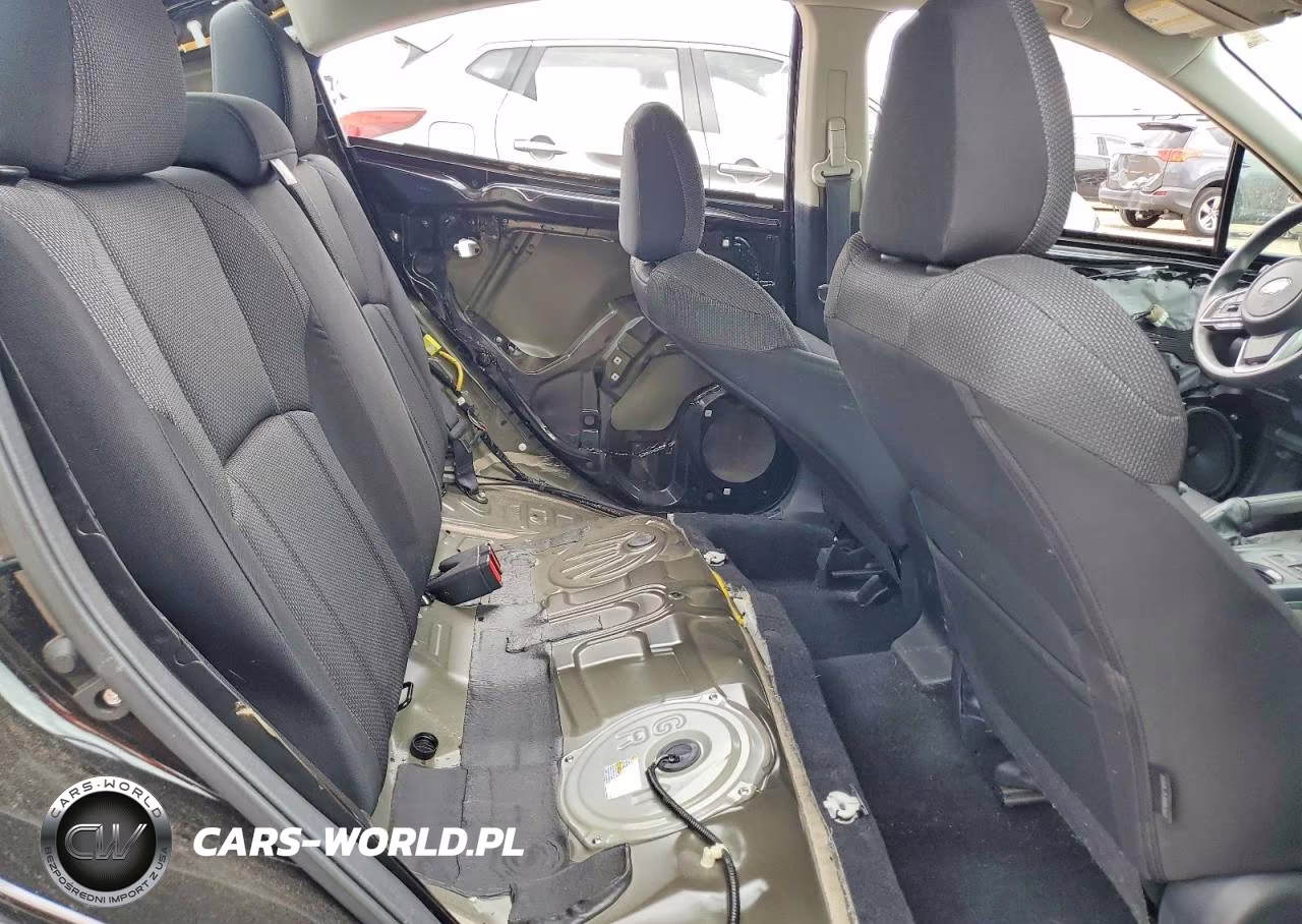2018 Subaru Impreza Premium VIN:4S3GKAB62J3600423 - 10