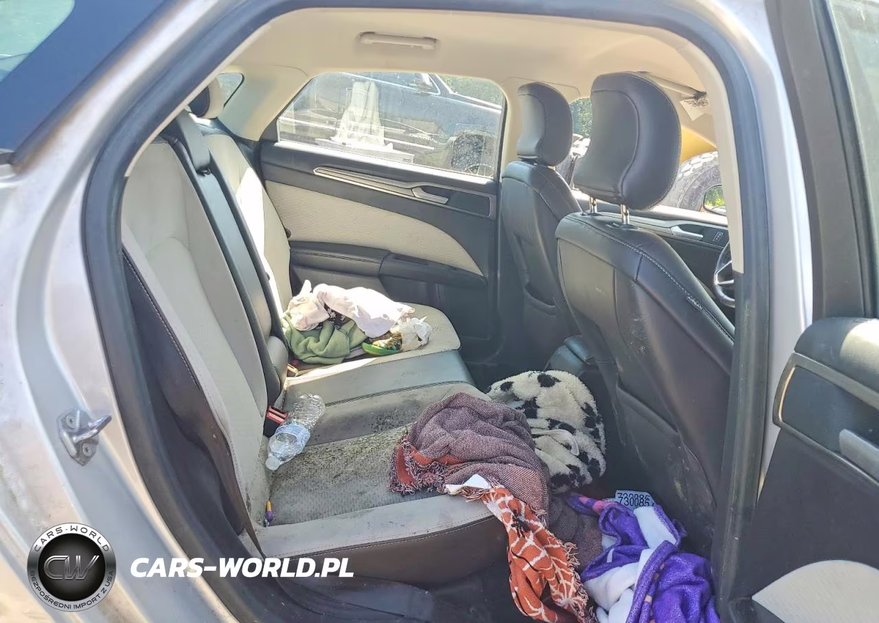 2019 Ford Fusion Se VIN:3FA6P0HD8KR161427 - 10