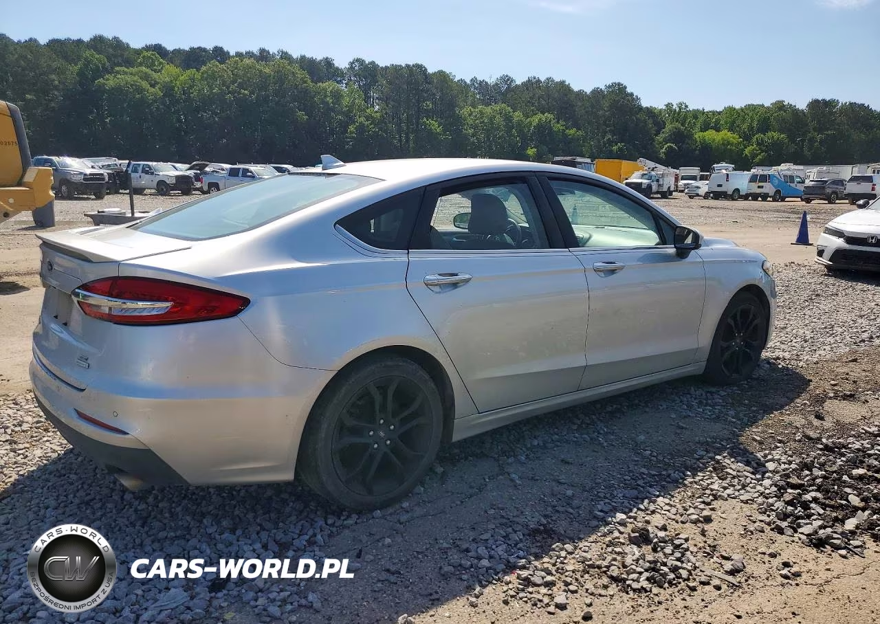 2019 Ford Fusion Se VIN:3FA6P0HD8KR161427 - 3