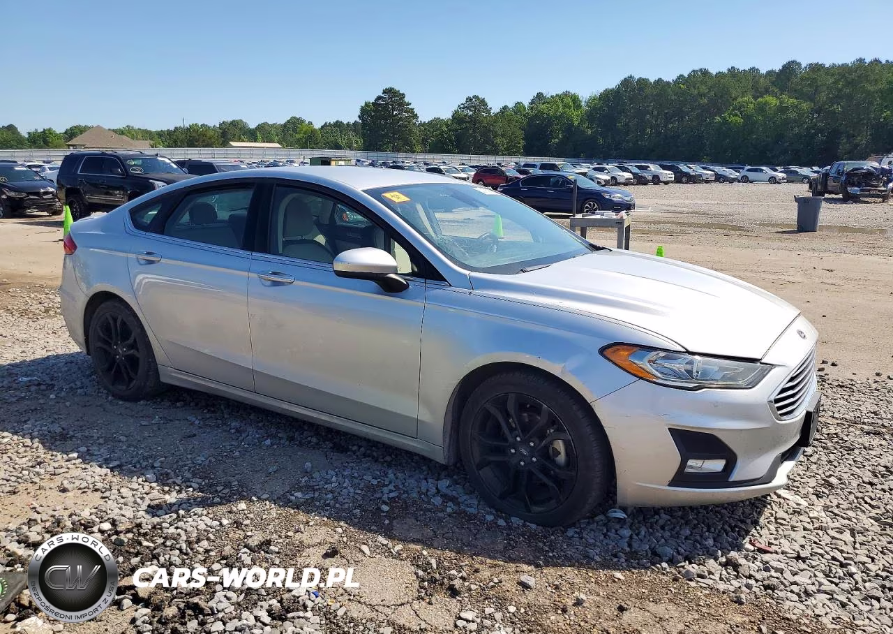 2019 Ford Fusion Se VIN:3FA6P0HD8KR161427 - 4