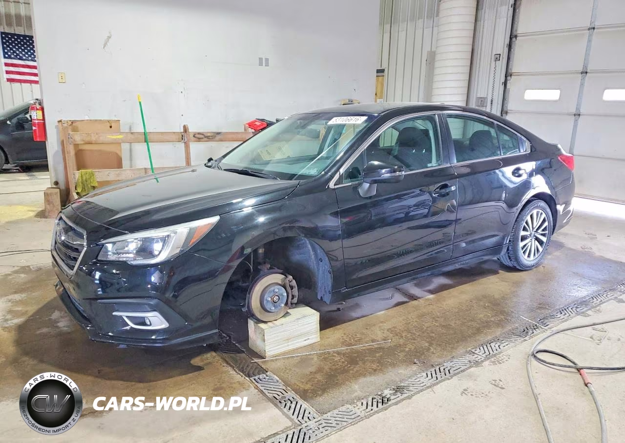 2018 Subaru Legacy 2.5I Premium VIN:4S3BNAF69J3023210 - 1