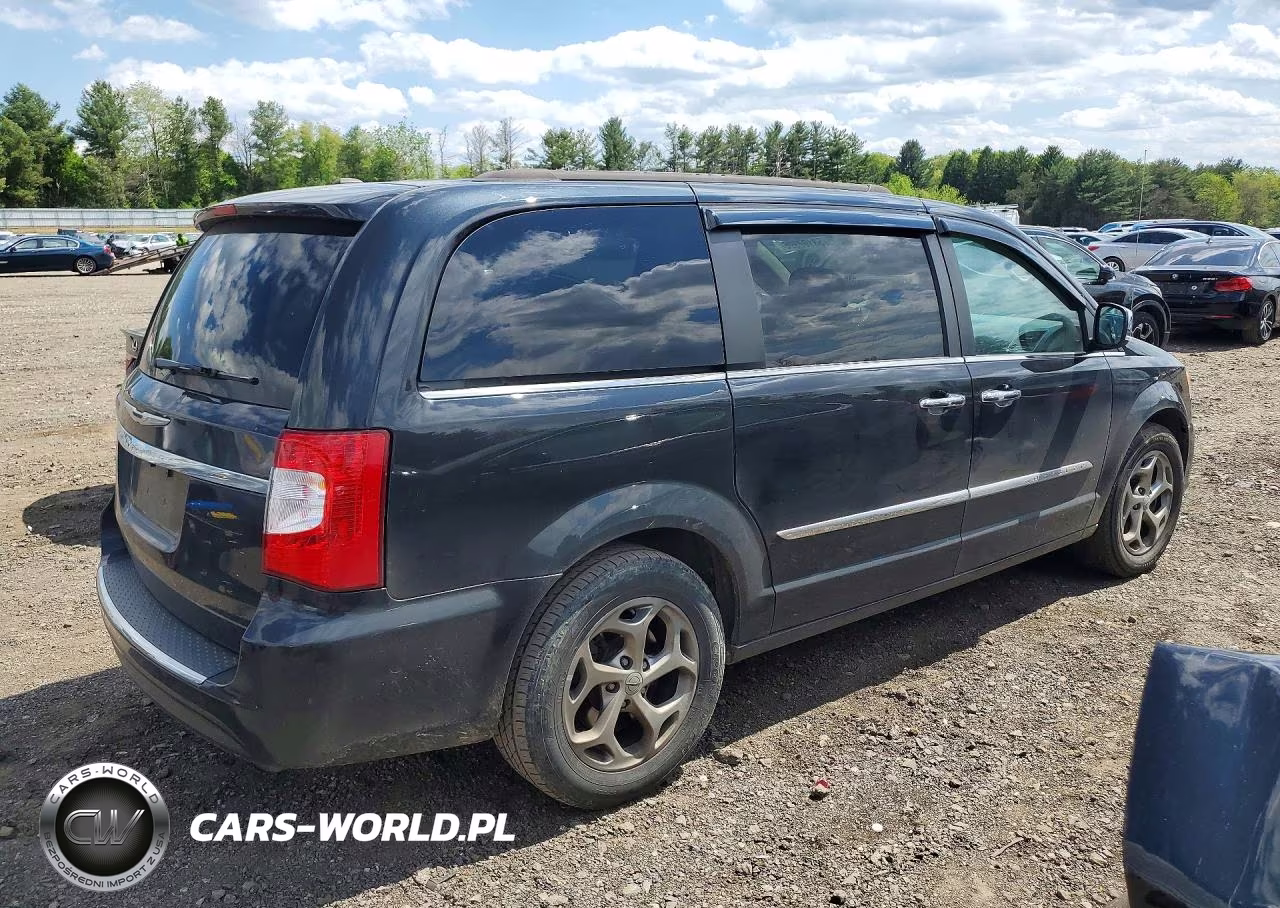 2016 Chrysler Town & Country Touring L VIN:2C4RC1CG5GR200708 - 3