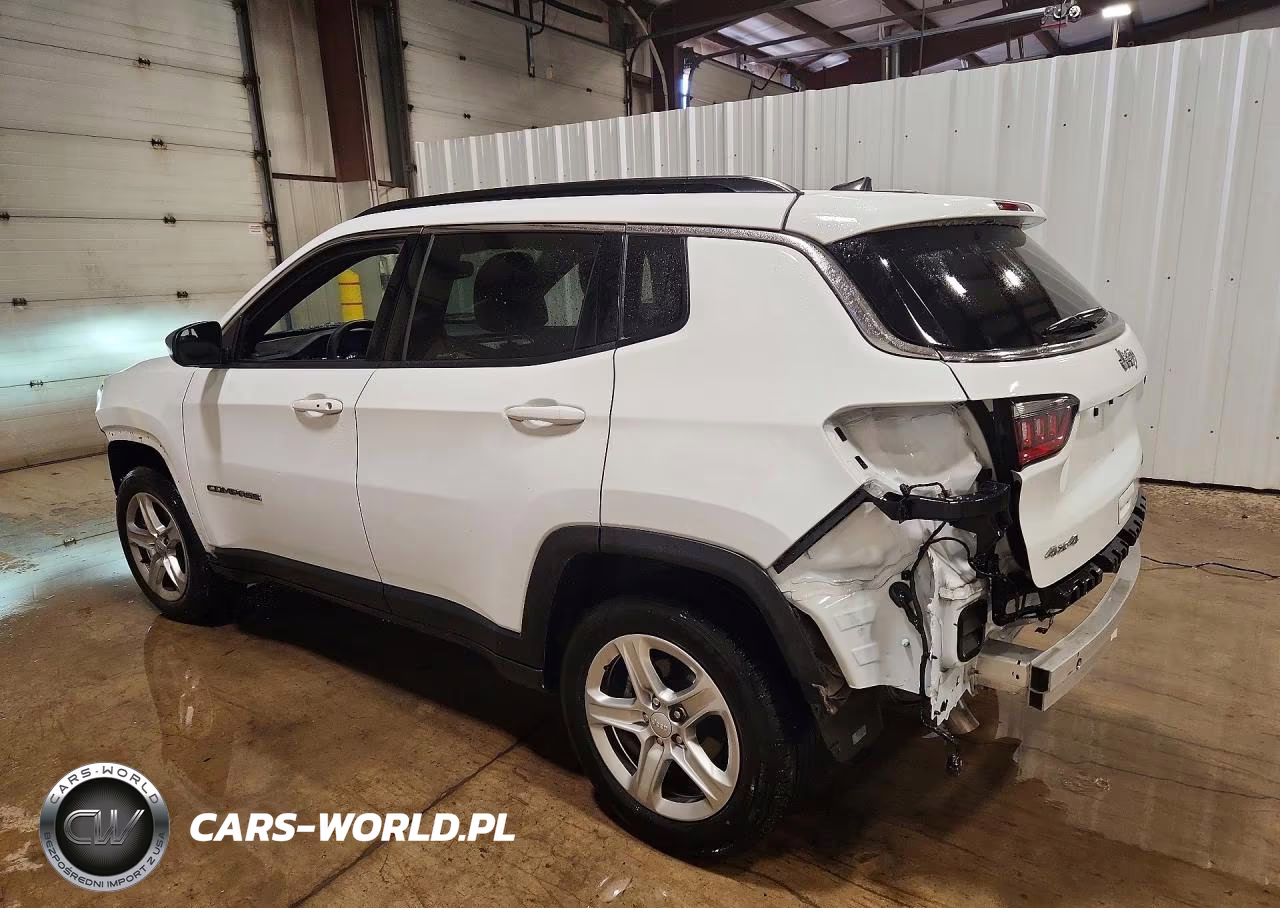 2023 Jeep Compass Latitude VIN:3C4NJDBNXPT561435 - 2