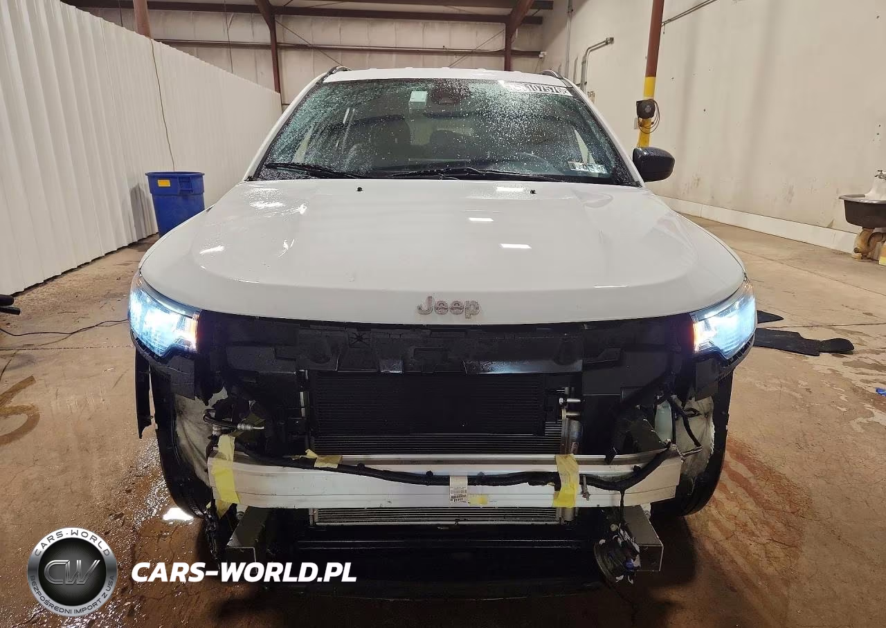 2023 Jeep Compass Latitude VIN:3C4NJDBNXPT561435 - 5