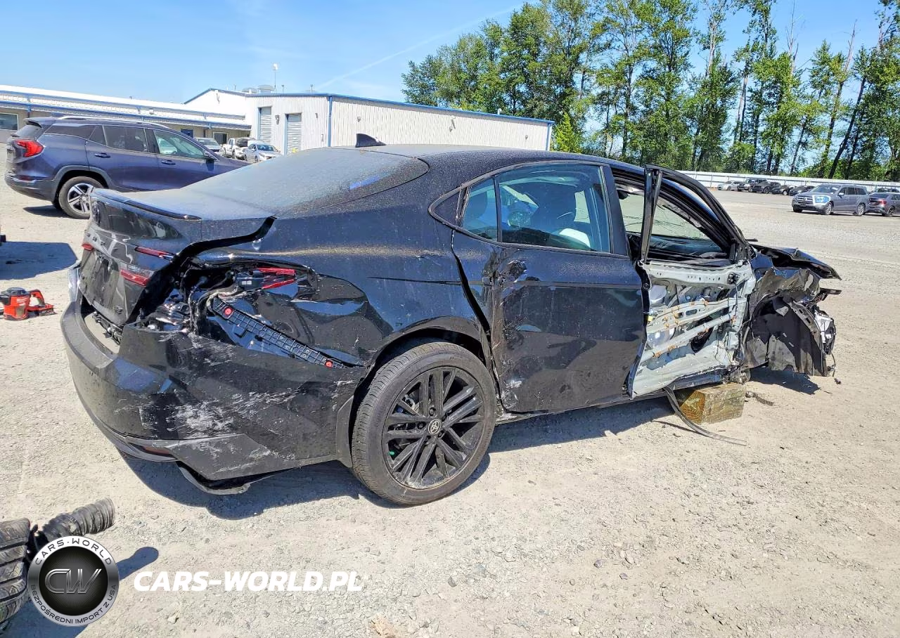 2026 Toyota Camry Se VIN:4T1DAACK4TU682519 - 3