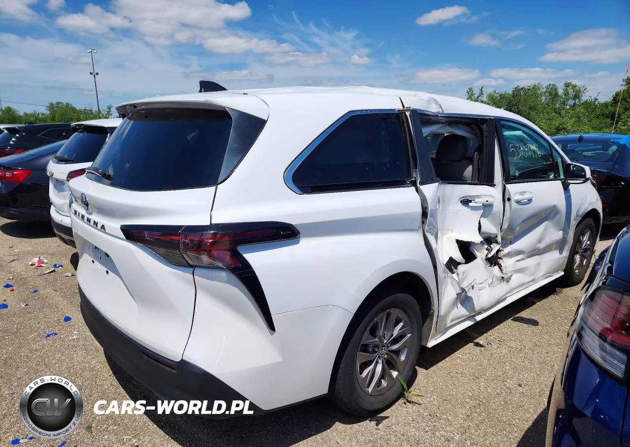 2024 Toyota Sienna Le VIN:5TDKRKECXRS188016 - 3