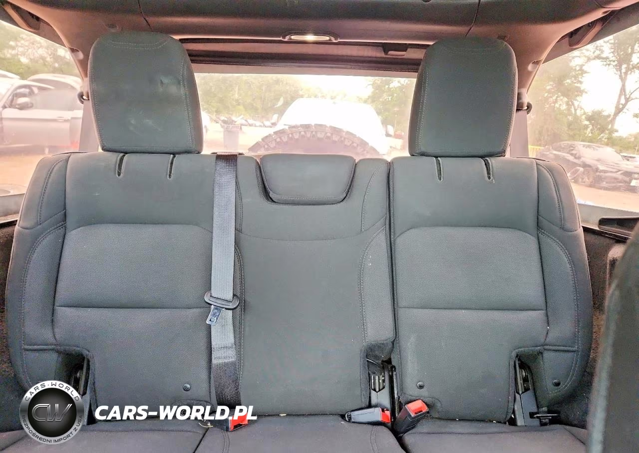 2018 Jeep Wrangler Unlimited Sport VIN:1C4HJXDG4JW240988 - 10