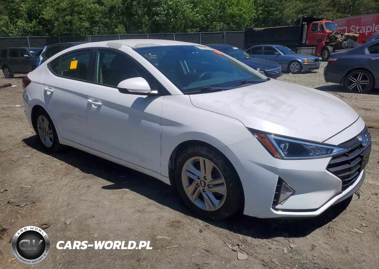2019 Hyundai Elantra Sel VIN:5NPD84LF2KH480727 - 4