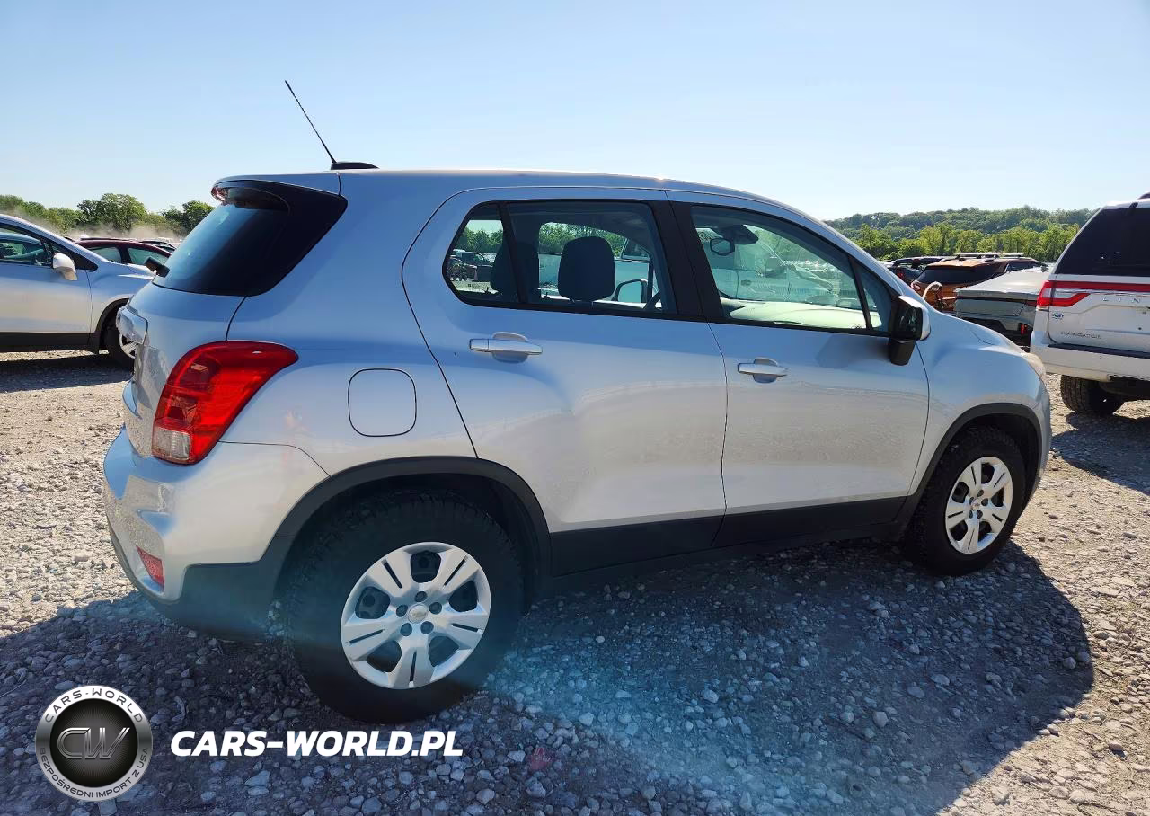 2018 Chevrolet Trax Ls VIN:3GNCJKSB4JL369315 - 3