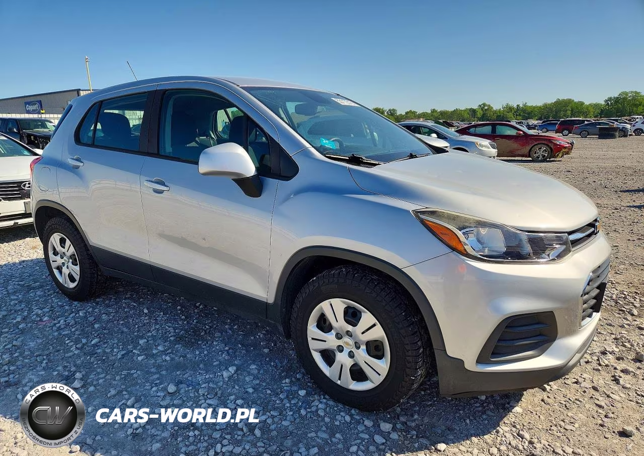 2018 Chevrolet Trax Ls VIN:3GNCJKSB4JL369315 - 4