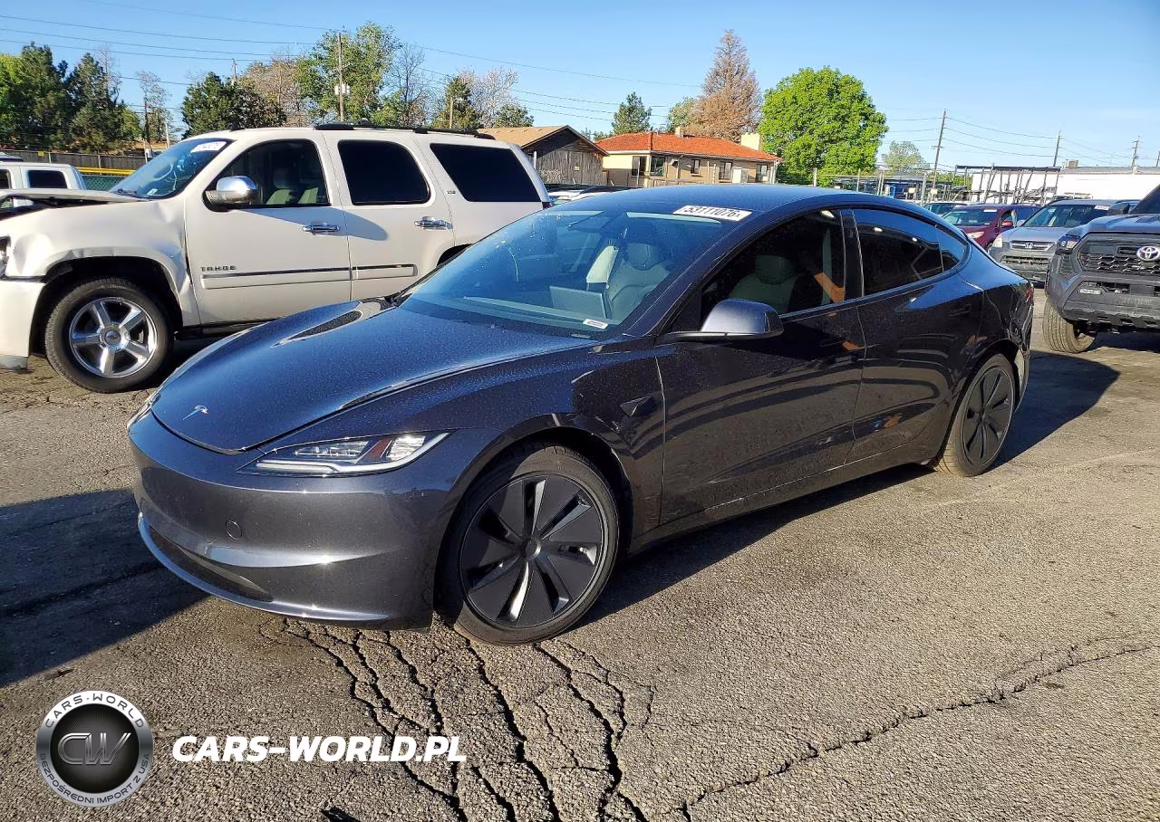2024 Tesla Model 3 – zdjęcie 1 z 12