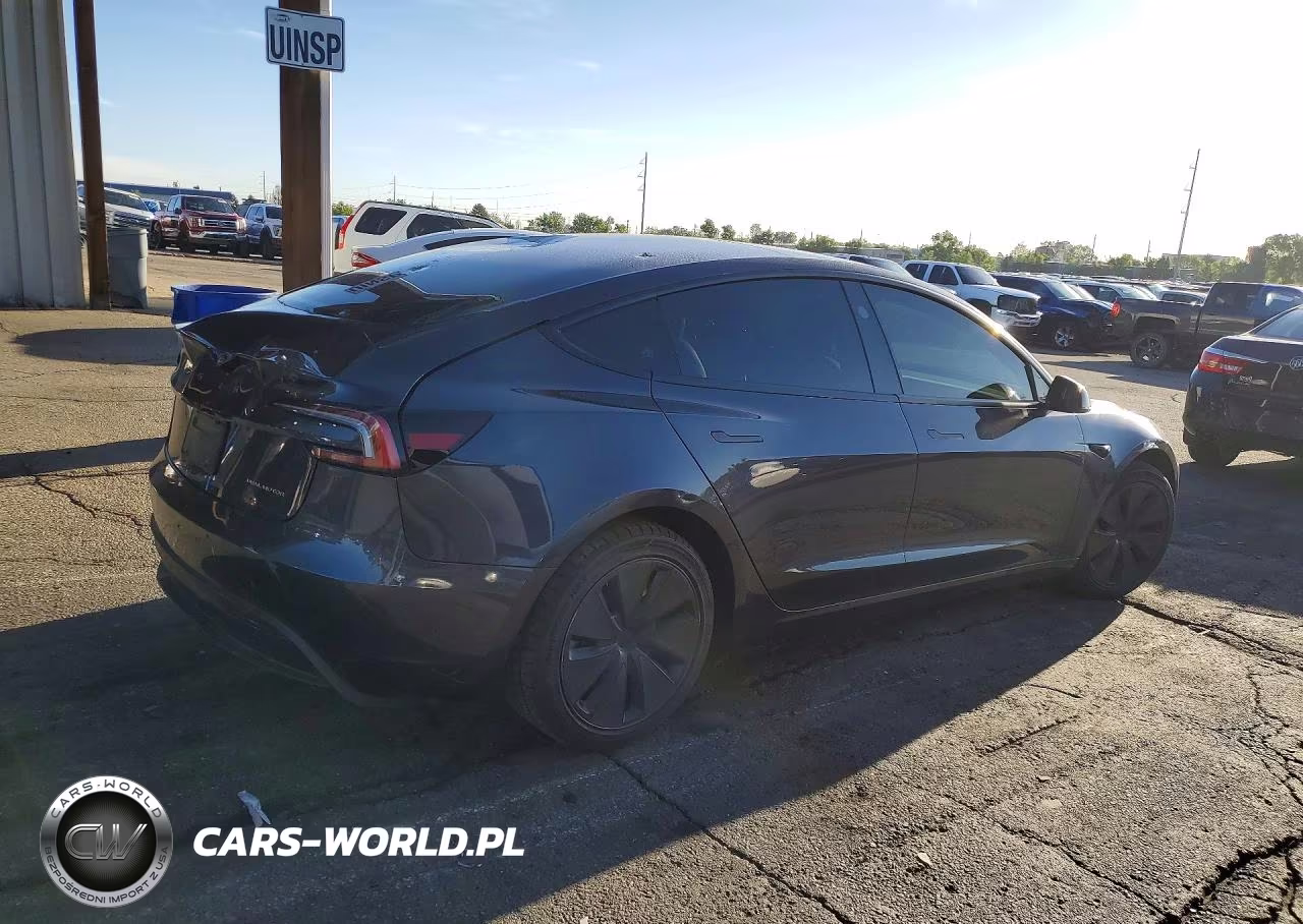 2024 Tesla Model 3 VIN:5YJ3E1EB5RF754461 - 3