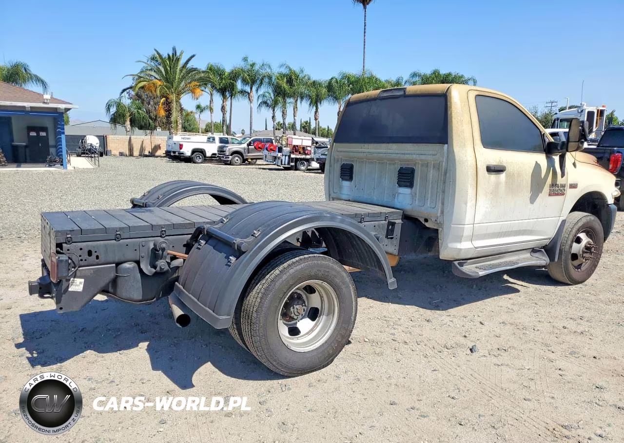 2014 Ram 3500 VIN:3C7WRSAJXEG327207 - 3