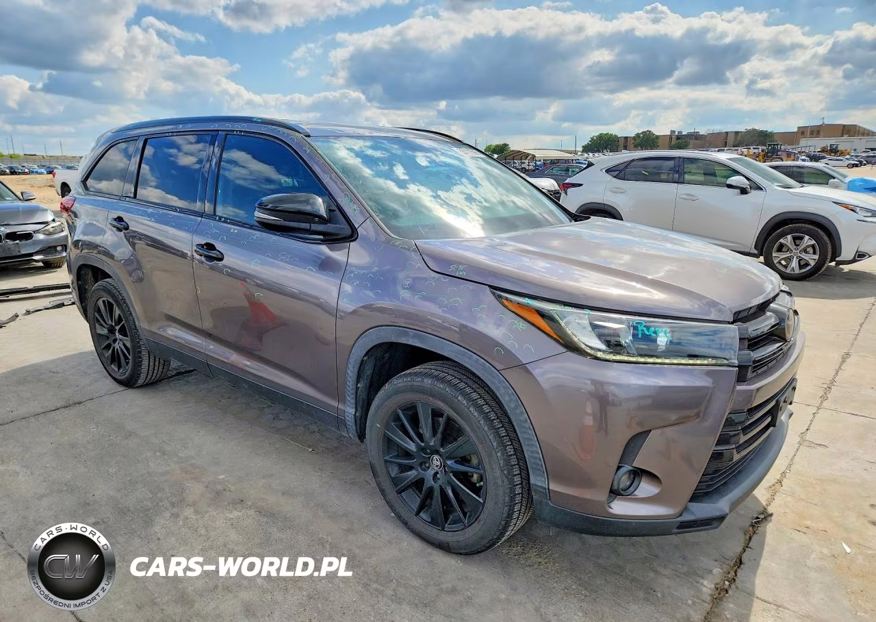 2019 Toyota Highlander Se VIN:5TDKZRFH8KS316519 - 4