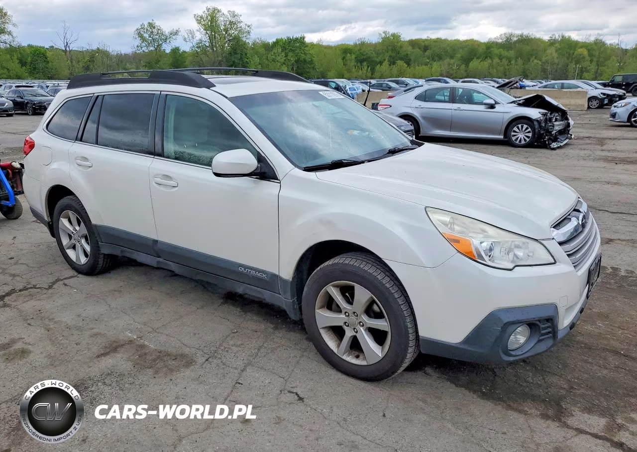 2014 Subaru Outback 2.5I Premium VIN:4S4BRBDC6E3246101 - 4