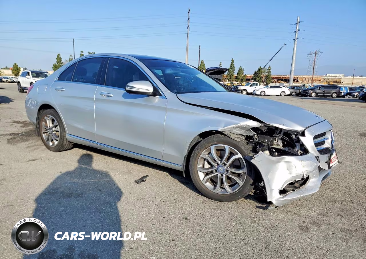 2016 Mercedes-Benz C 300 4Matic VIN:55SWF4KB4GU146748 - 4