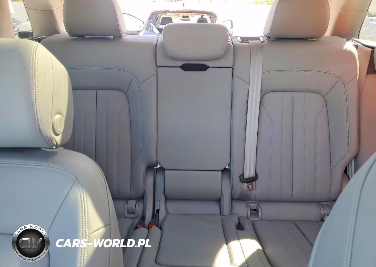 2018 Audi Q5 Premium Plus VIN:WA1BNAFY5J2201941 - 10