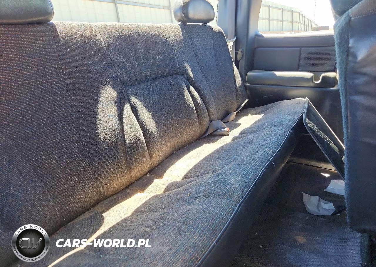 2000 Chevrolet Silverado K1500 VIN:1GCEK19T7YE213514 - 10