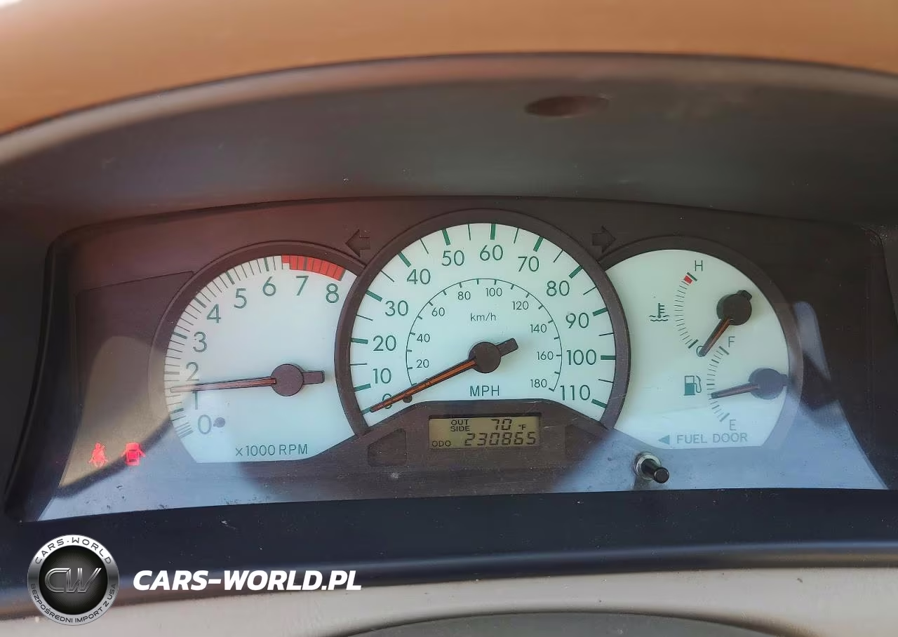 2003 Toyota Corolla Le VIN:JTDBR32E032000310 - 9