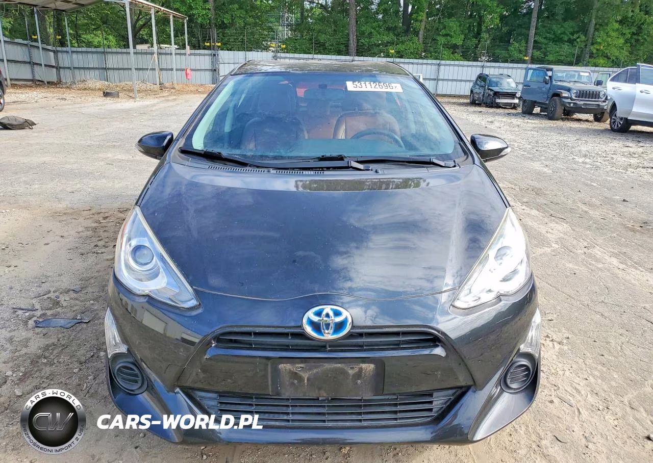 2015 Toyota Prius C Two VIN:JTDKDTB30F1583520 - 5
