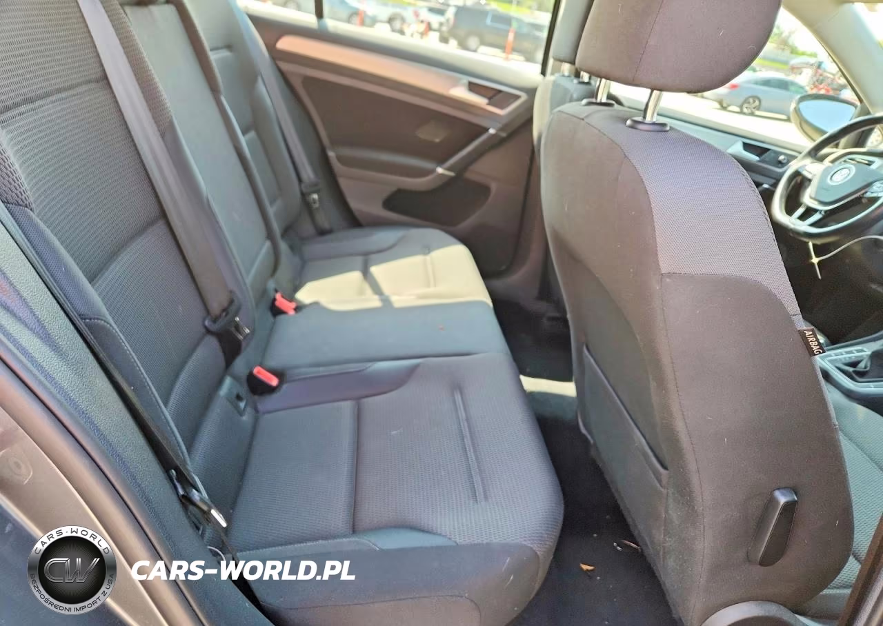 2017 Volkswagen Golf Sportwagen S VIN:3VW017AU8HM507676 - 10