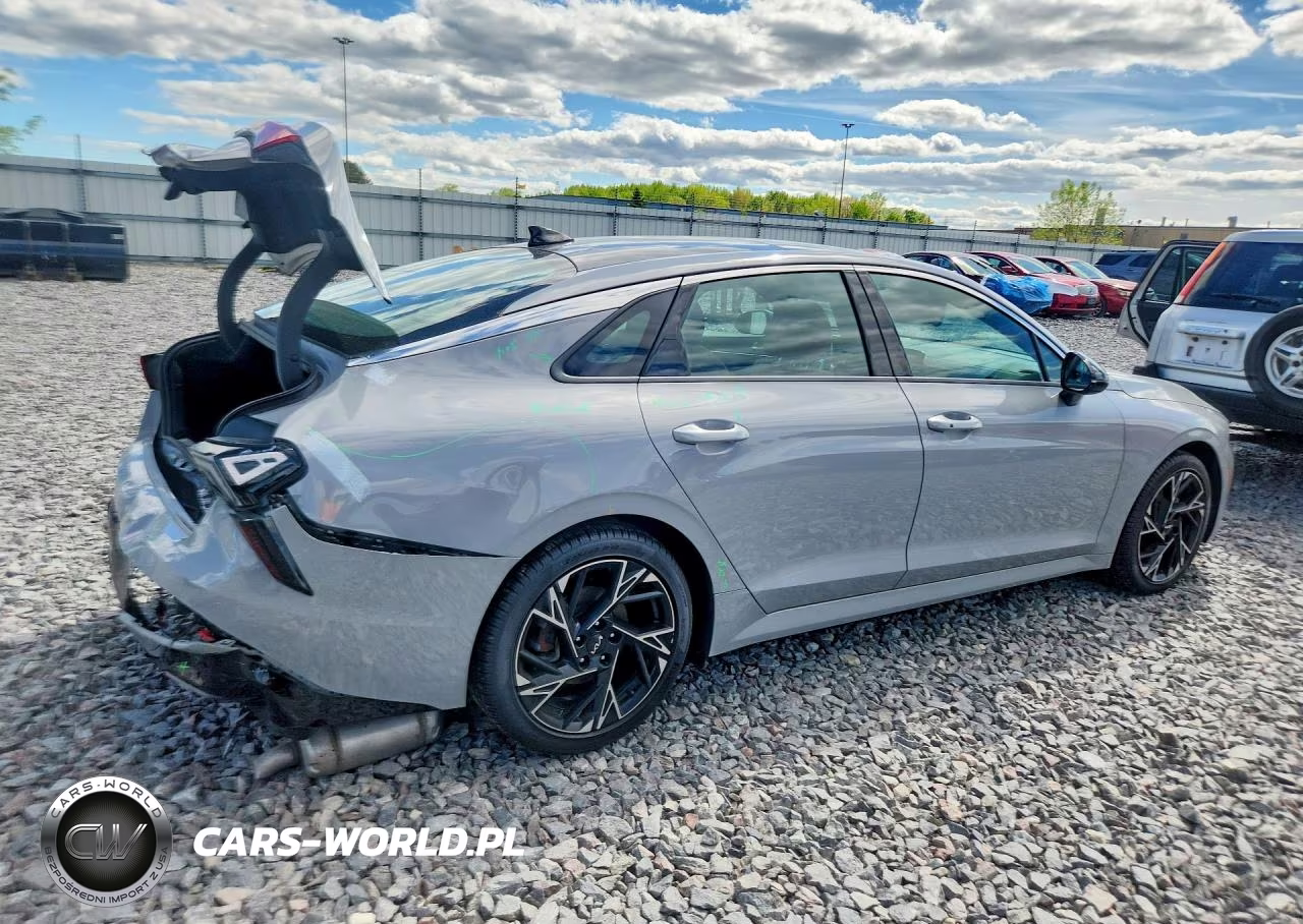 2025 Kia K5 Gt Line VIN:KNAG64J77S5299568 - 3