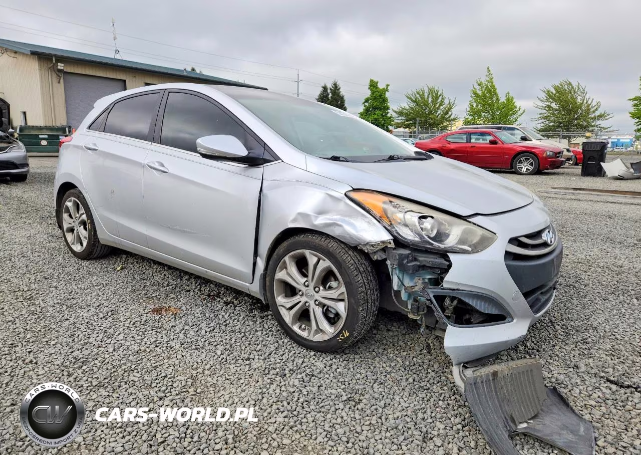 2013 Hyundai Elantra Gt Base VIN:KMHD35LE8DU047896 - 4