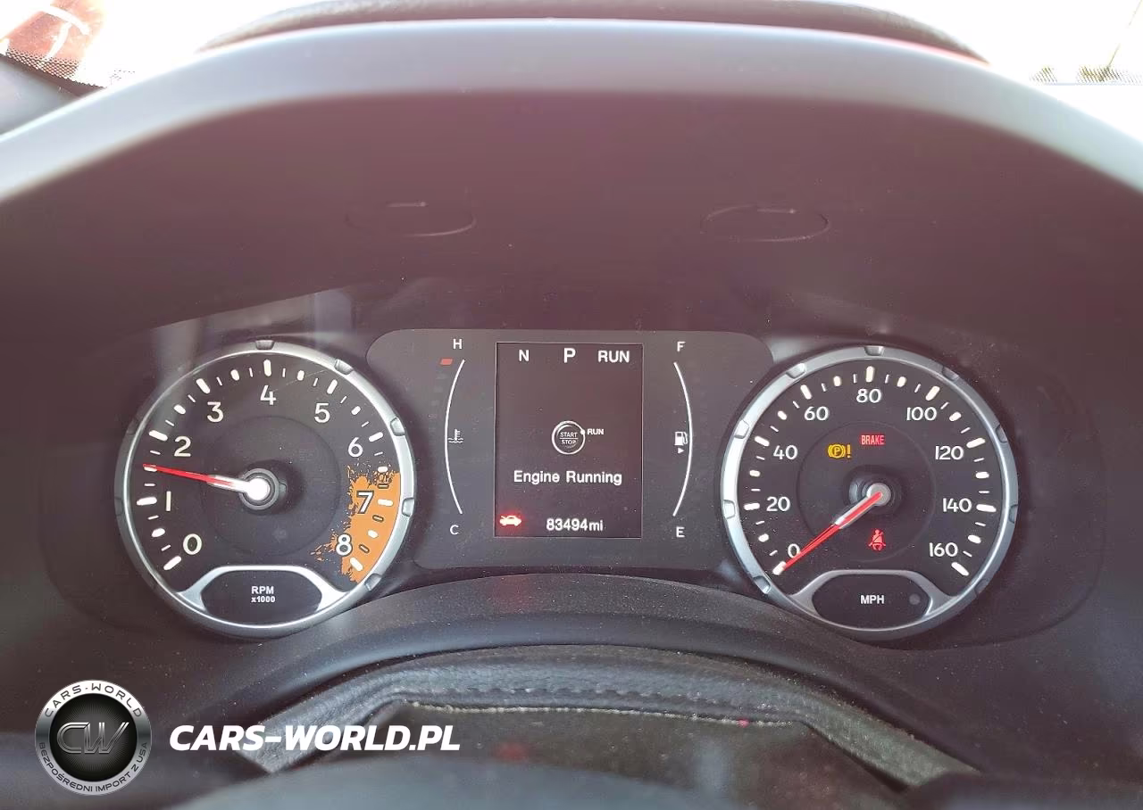 2018 Jeep Renegade Latitude VIN:ZACCJBBB9JPJ45888 - 9