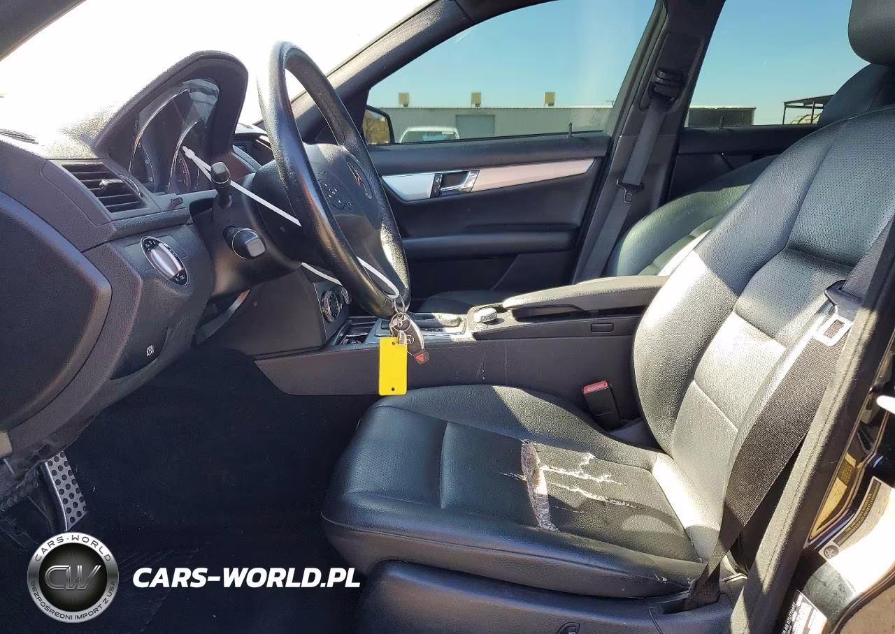2010 Mercedes-Benz C 300 VIN:WDDGF5EB1AF424814 - 7