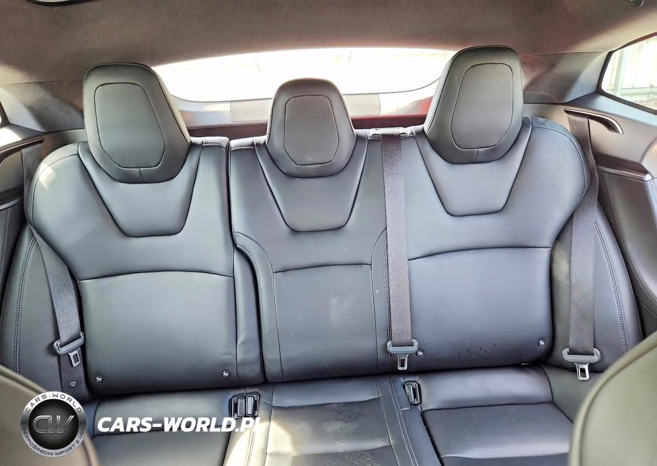 2019 Tesla Model S VIN:5YJSA1E27KF343804 - 10
