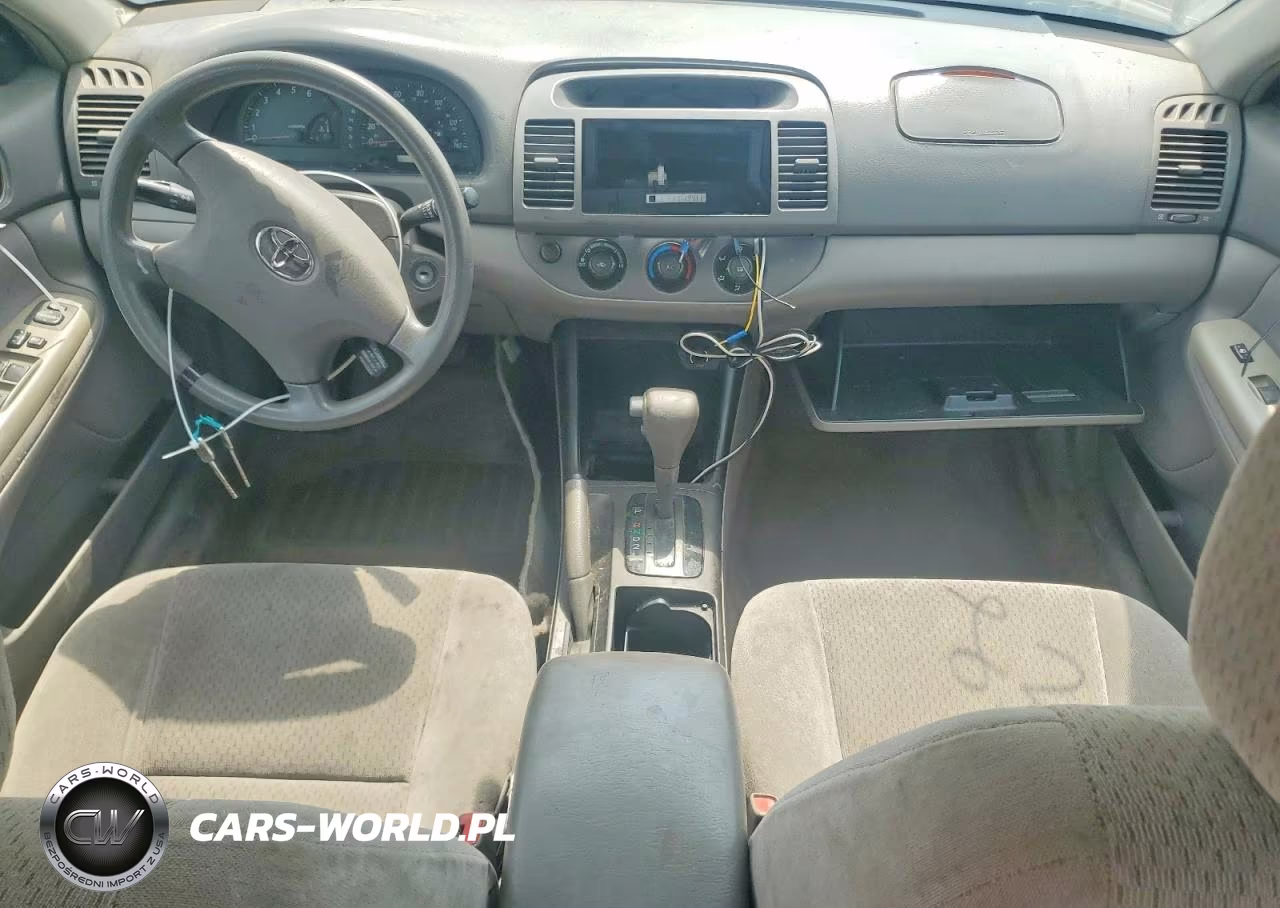 2003 Toyota Camry Le VIN:4T1BE32K83U149419 - 8