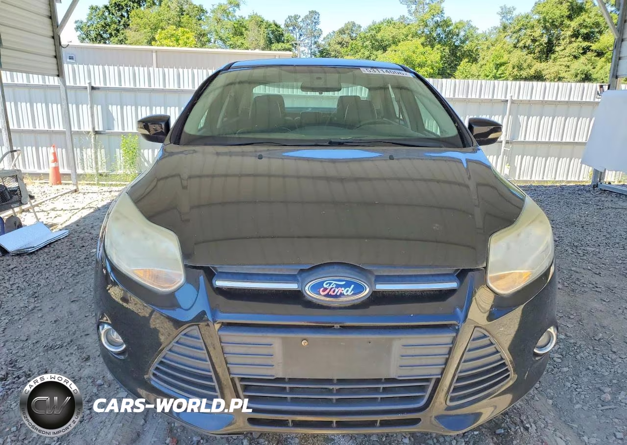2014 Ford Focus Se VIN:1FADP3F29EL230381 - 5