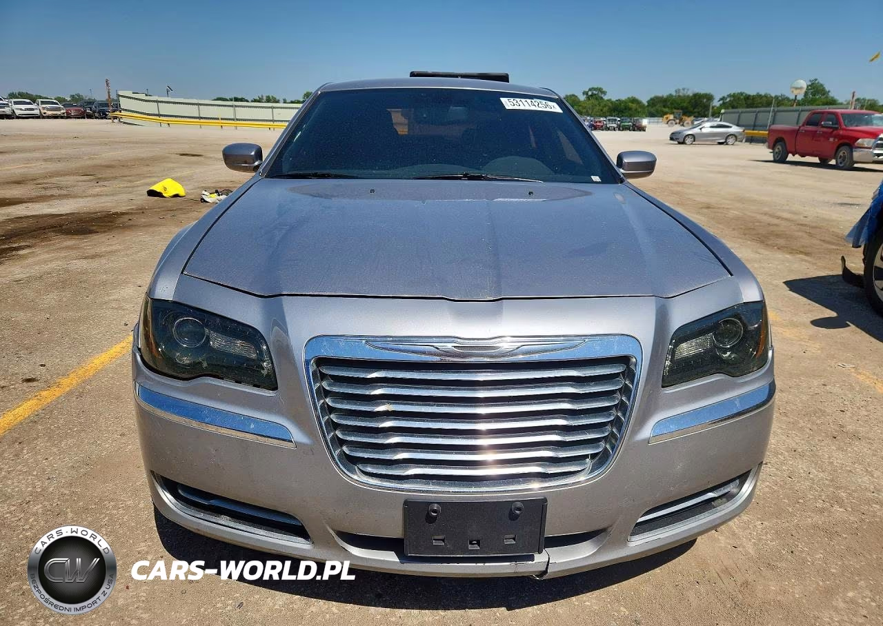 2014 Chrysler 300 VIN:2C3CCAAG6EH275949 - 5