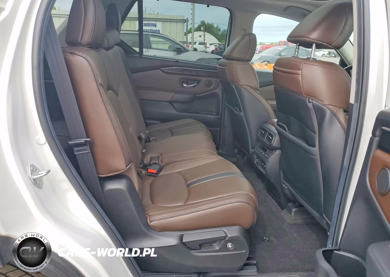 2025 Honda Pilot Elite VIN:5FNYG1H84SB106079 - 11