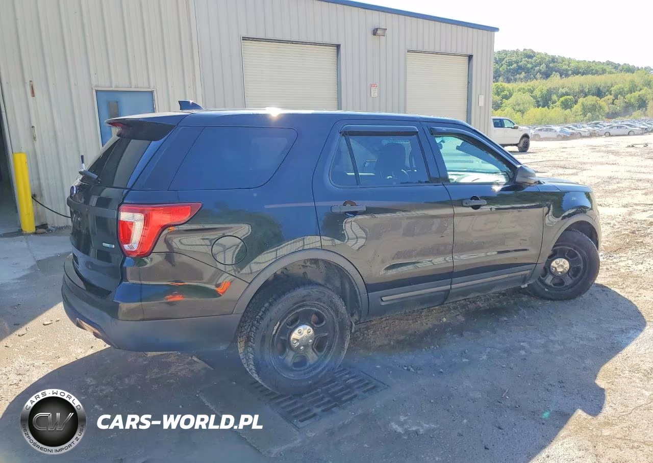 2016 Ford Explorer Police Interceptor VIN:1FM5K8AR1GGC41915 - 3