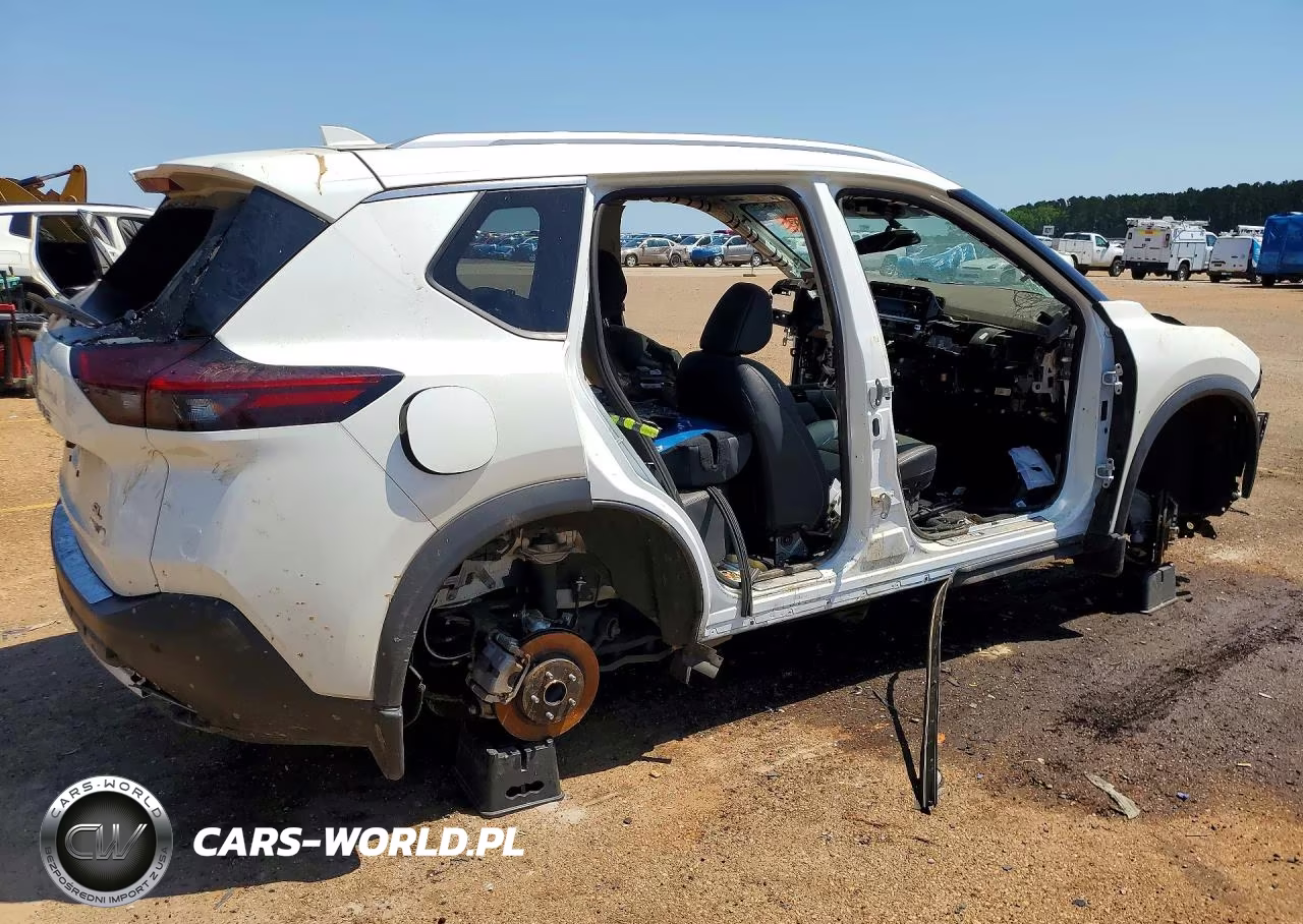 2023 Nissan Rogue Sl VIN:5N1BT3CA2PC947616 - 3