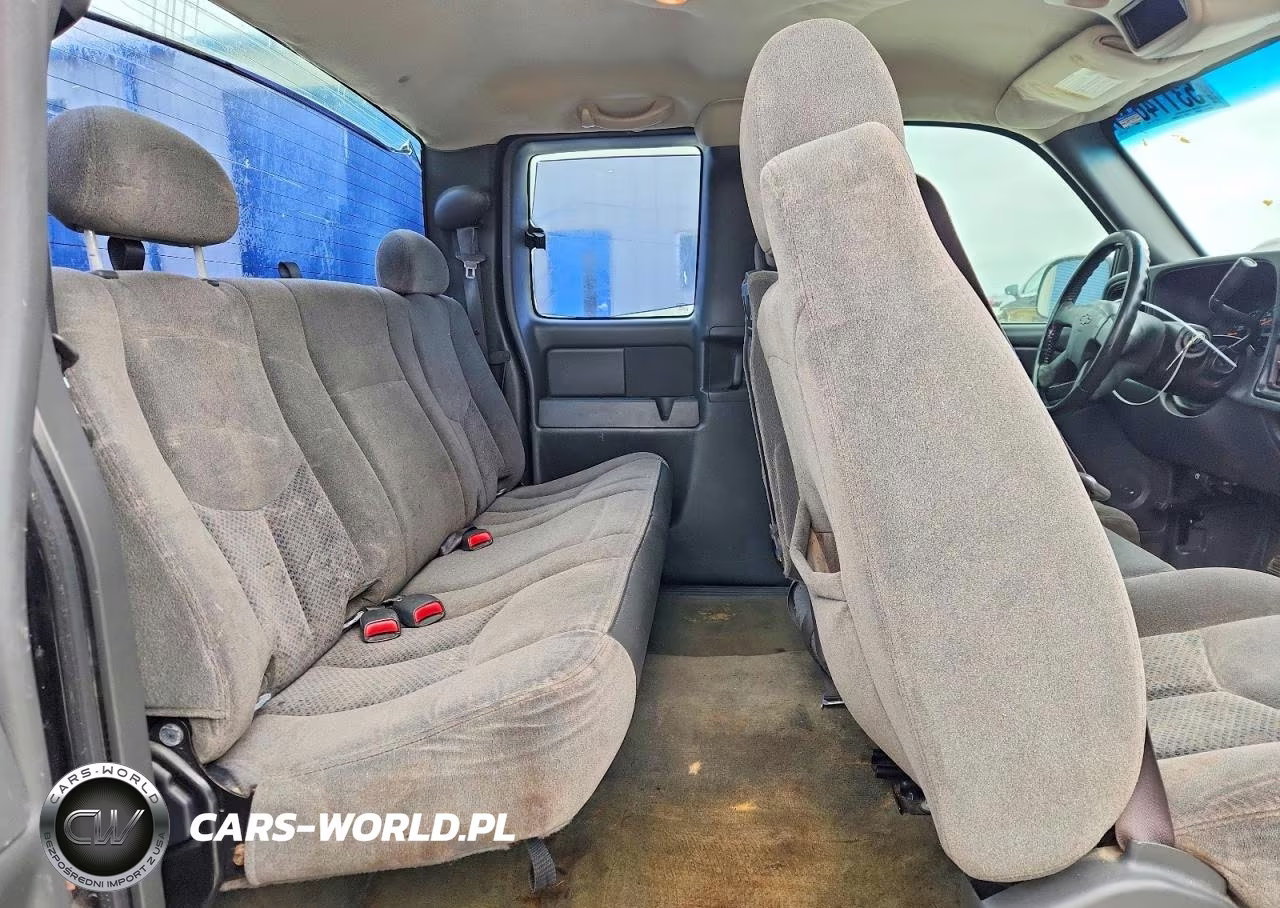 2005 Chevrolet Silverado C1500 VIN:2GCEC19V851296673 - 10
