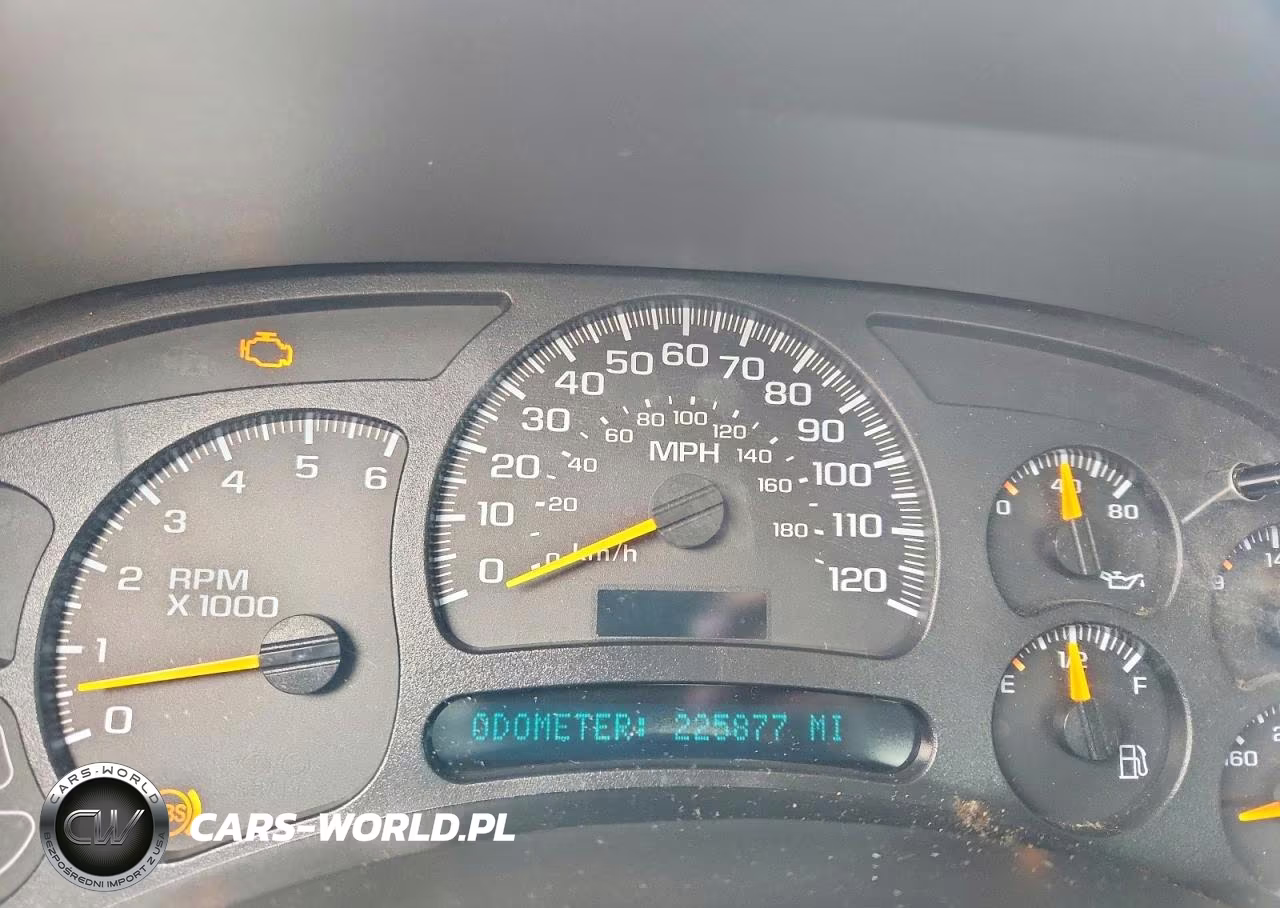 2005 Chevrolet Silverado C1500 VIN:2GCEC19V851296673 - 9