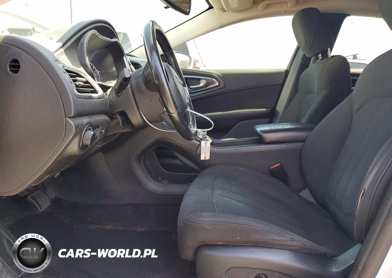 2015 Chrysler 200 Limited VIN:1C3CCCAB9FN674993 - 7