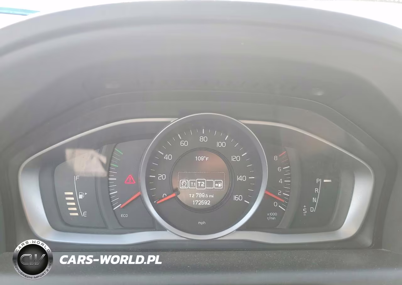 2017 Volvo Xc60 T5 Inscription VIN:YV440MRU0H2000821 - 9