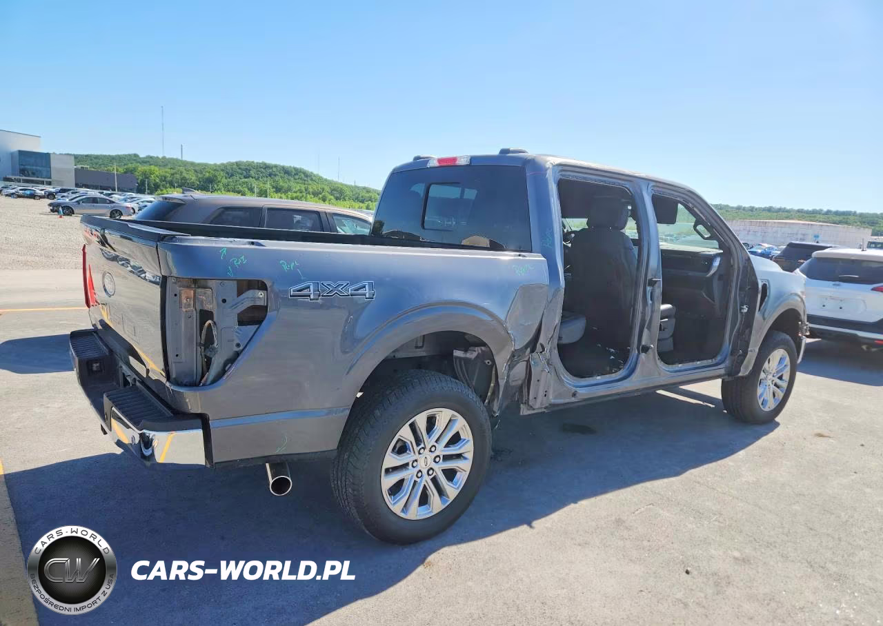 2025 Ford F150 Lariat VIN:1FTFW5L53SKD49223 - 3