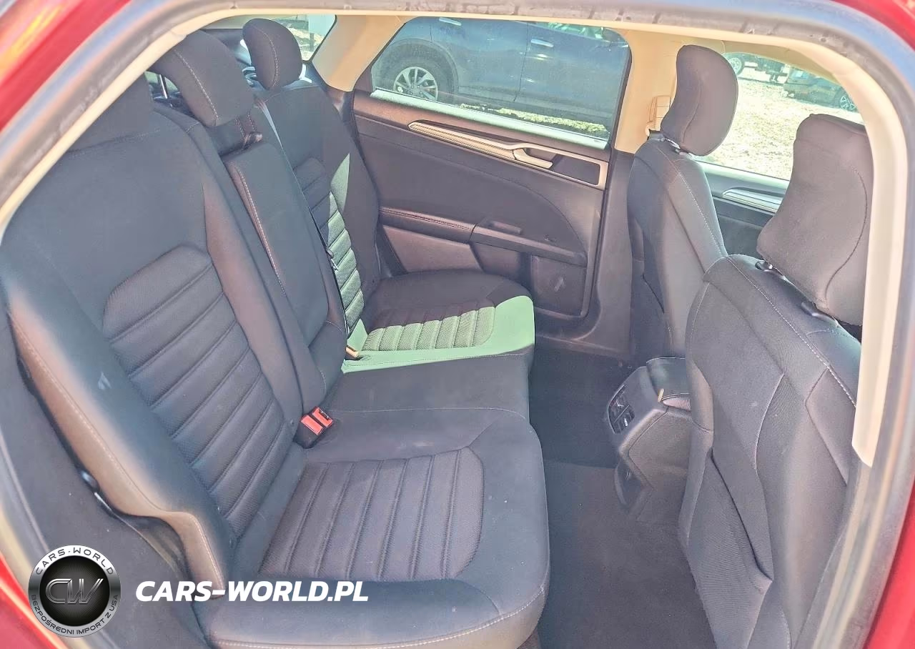 2019 Ford Fusion Se VIN:3FA6P0LU6KR205254 - 10