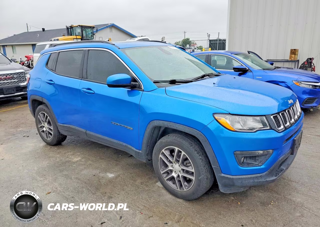 2018 Jeep Compass Latitude VIN:3C4NJCBB7JT486989 - 4