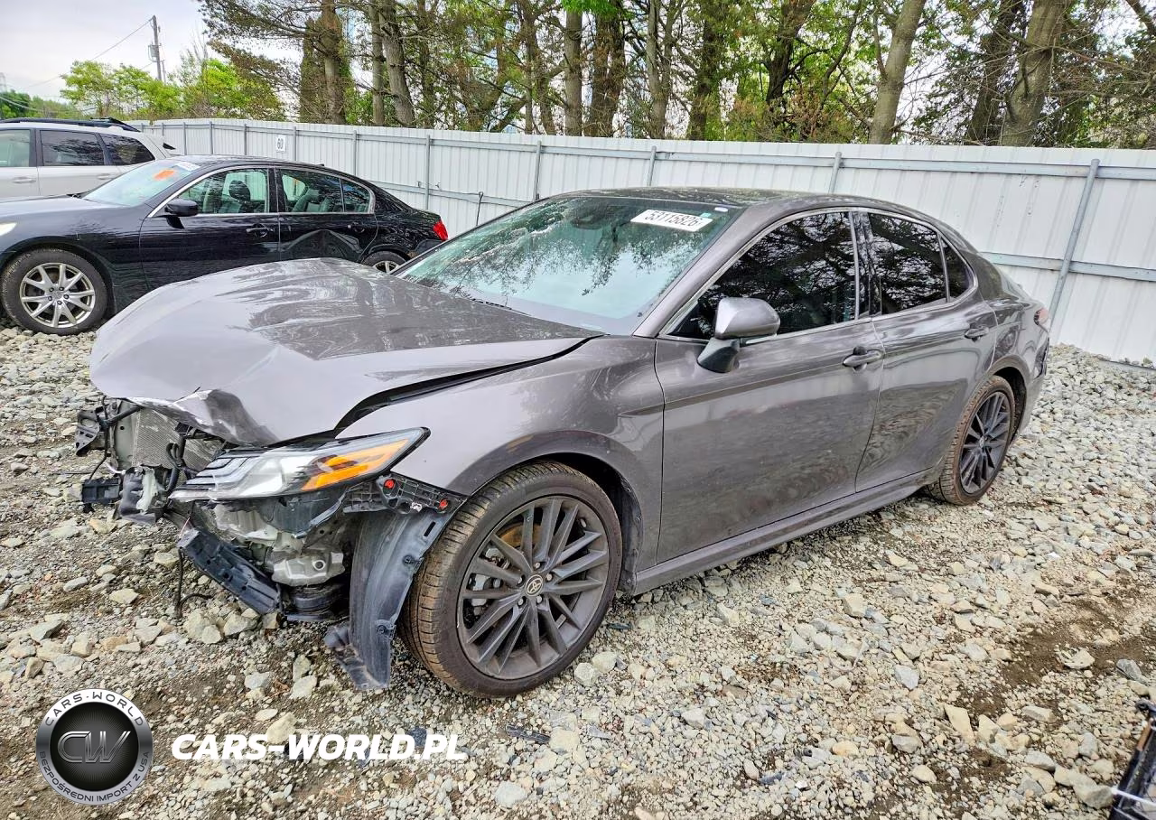2021 Toyota Camry Xse – zdjęcie 1 z 12