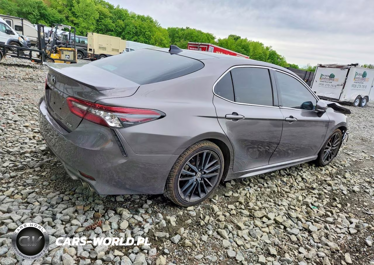 2021 Toyota Camry Xse VIN:4T1K61AK2MU482350 - 3